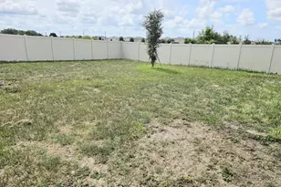 1285 Cascades Ave, Davenport, FL 33837 - Photo 2