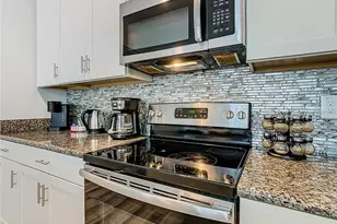 9053 Dogleg Dr, Davenport, FL 33896 - Photo 12