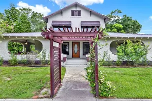 211 Cassady St, Umatilla, FL 32784 - Photo 2