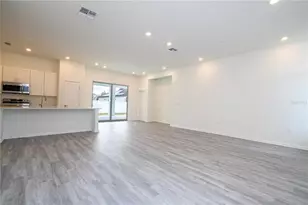 1438 Sarasota Dr, Kissimmee, FL 34759 - Photo 10