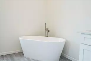 1438 Sarasota Dr, Kissimmee, FL 34759 - Photo 38