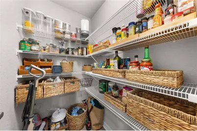 6944 Abbywood Lane, Zephyrhills, FL 33541 - Photo 32