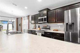 6944 Abbywood Ln, Zephyrhills, FL 33541 - Photo 40