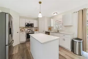 1104 Chateau Cir, Minneola, FL 34715 - Photo 8