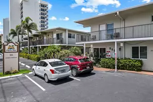 555 N Riverside Dr, Pompano Beach, FL 33062 - Photo 16