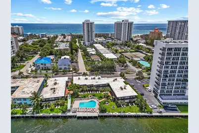 555 N Riverside Drive #4, Pompano Beach, FL 33062 - Photo 2