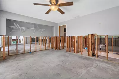 1357 52nd Avenue NE, Saint Petersburg, FL 33703 - Photo 14