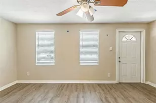 6005 N 30th St, Tampa, FL 33610 - Photo 4