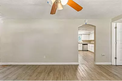 6005 N 30th Street, Tampa, FL 33610 - Photo 8