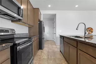 1076 Sugarwood St, Davenport, FL 33837 - Photo 12