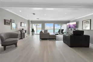 152 Marina Del Rey Ct, Clearwater Beach, FL 33767 - Photo 4