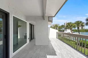 152 Marina Del Rey Ct, Clearwater Beach, FL 33767 - Photo 6