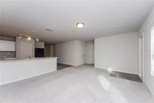 208 Gladiola Ct, Poinciana, FL 34759 - Photo 4