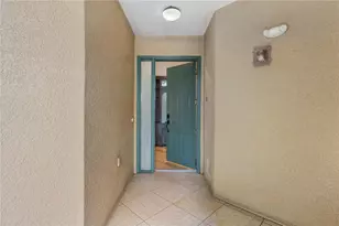 8761 The Esplanade, Orlando, FL 32836 - Photo 4