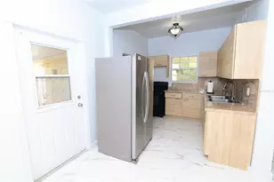 298 NW 104th St, Miami, FL 33150 - Photo 28