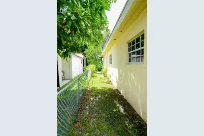 298 NW 104th Street, Miami, FL 33150 - Photo 30