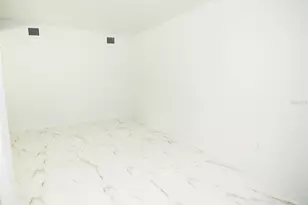 298 NW 104th St, Miami, FL 33150 - Photo 10