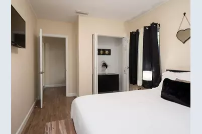 1425 NE 13th Street, Gainesville, FL 32601 - Photo 8