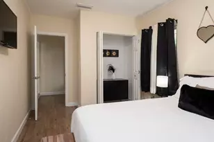 1425 NE 13th St, Gainesville, FL 32601 - Photo 8