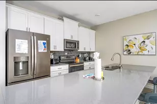 880 Pebble Beach Dr, Davenport, FL 33896 - Photo 4