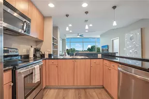 525 E Jackson St, Orlando, FL 32801 - Photo 10