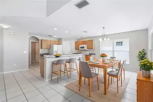 5601 Tanagergrove Way, Lithia, FL 33547 - Photo 8