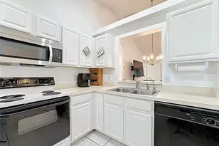 10960 Brown Trout Cir, Orlando, FL 32825 - Photo 4