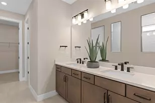 11317 Split Oak Ln, Orlando, FL 32832 - Photo 16