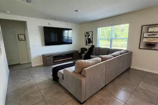 2924 Canary Ln, Tavares, FL 32778 - Photo 8