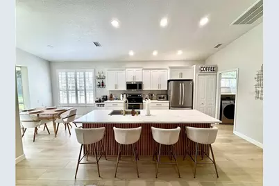 8495 Idlewood Court, Lakewood Ranch, FL 34202 - Photo 4