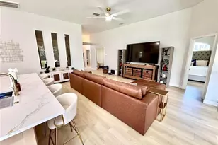 8495 Idlewood Ct, Lakewood Ranch, FL 34202 - Photo 8