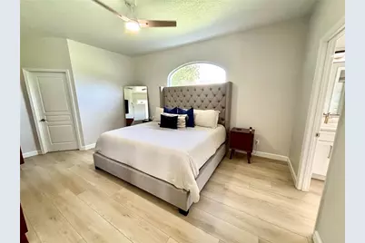 8495 Idlewood Court, Lakewood Ranch, FL 34202 - Photo 10