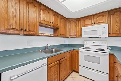 5801 N Atlantic Avenue #302, Cape Canaveral, FL 32920 - Photo 4