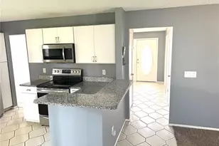 2710 Springfield Dr, Ocoee, FL 34761 - Photo 2