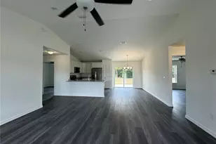 91 Maple Dr, Ocklawaha, FL 32179 - Photo 2