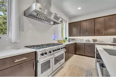 622 E Central Boulevard, Orlando, FL 32801 - Photo 12