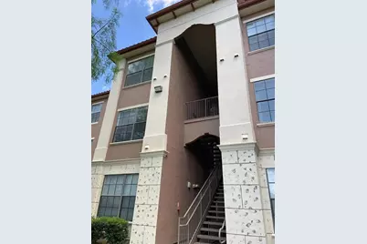 6137 Metrowest Boulevard #204, Orlando, FL 32835 - Photo 1