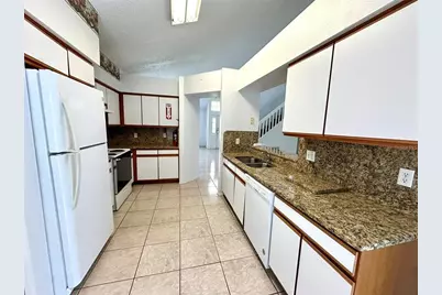 2519 Chatham Circle, Kissimmee, FL 34746 - Photo 8