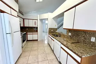 2519 Chatham Cir, Kissimmee, FL 34746 - Photo 8