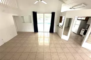 2519 Chatham Cir, Kissimmee, FL 34746 - Photo 4