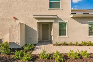 17660 Boracay Ct, Venice, FL 34293 - Photo 4