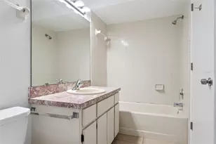 8137 and 8139 Parrot Dr, Orlando, FL 32825 - Photo 32
