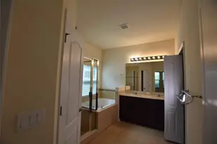 708 Lake Tarpon Way, Groveland, FL 34736 - Photo 20