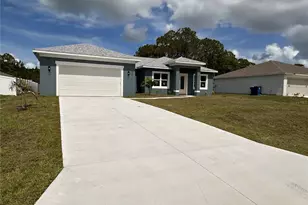 708 Daysland Ave SW, Palm Bay, FL 32908 - Photo 2