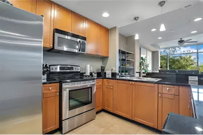 525 E Jackson Street #304, Orlando, FL 32801 - Photo 10