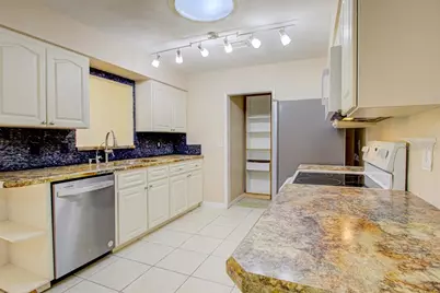 22 Plaza Drive, Ormond Beach, FL 32176 - Photo 20