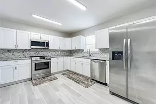 12368 Killian St, Spring Hill, FL 34609 - Photo 6