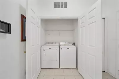 2784 Almaton Loop #204, Kissimmee, FL 34747 - Photo 4