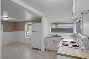 322 S Maple Ave, Sanford, FL 32771 - Photo 8