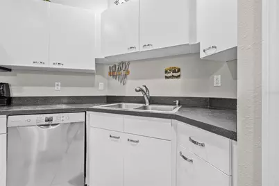 1050 Starkey Road #604, Largo, FL 33771 - Photo 12